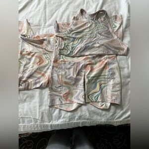 Old Navy Multicolor Marble Activewear Set